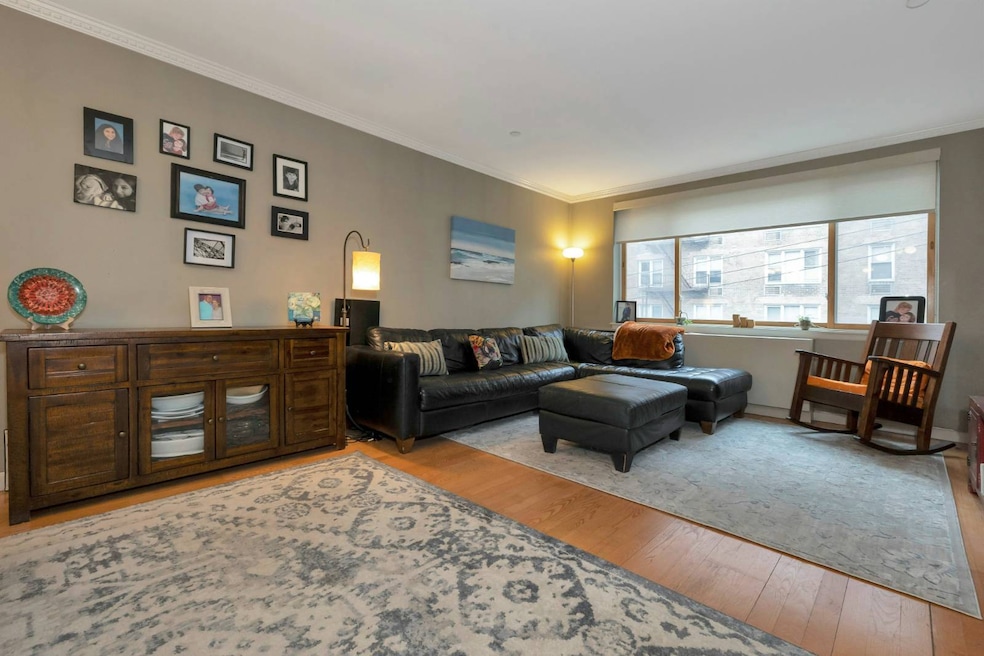 3800 Blackstone Ave unit 3S, Bronx, NY 10463 - photo 1