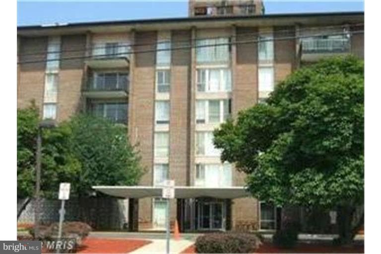 6011 Emerson St unit 615, Bladensburg, MD 20710 - photo 1