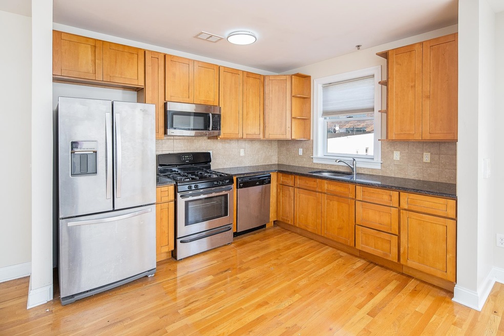 528 47th St unit 3C, Union City, NJ 07087 - photo 1