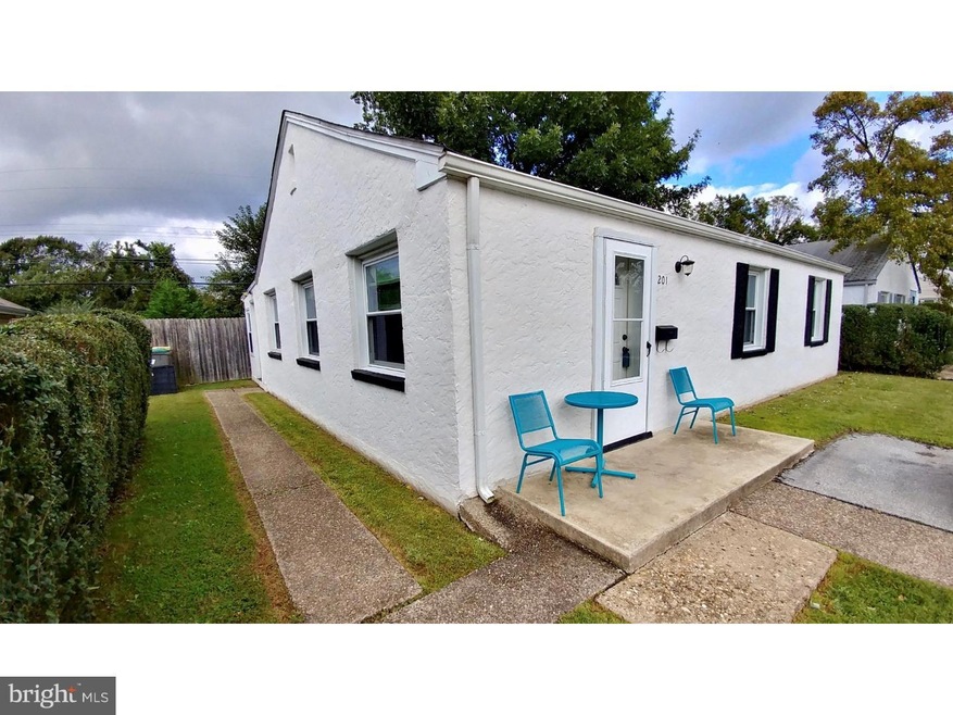 201 Blue Hen Rd, New Castle, DE 19720 - photo 1