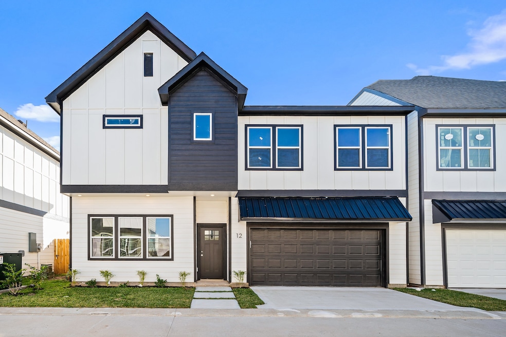 6702 Metro Blvd unit 12, Houston, TX 77083 - photo 1