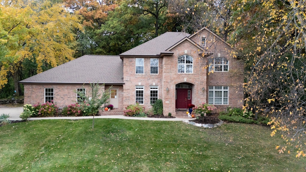 1932 Baihly Estates Ln SW, Rochester, MN 55902 - photo 1