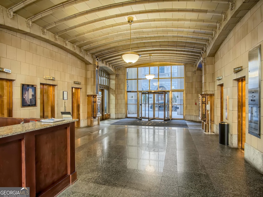 001 57 Forsyth Street NW Unit 9C.jpg