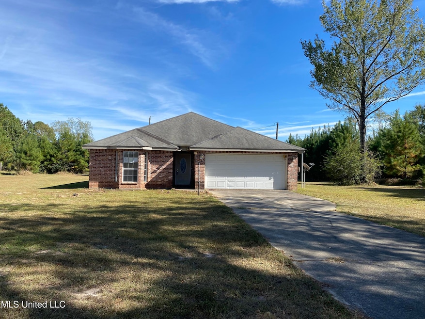 112 Pap Armstrong Rd, Wiggins, MS 39577 - photo 1