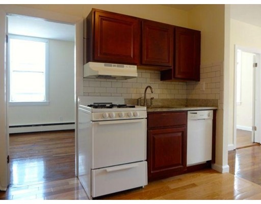 722 E 6th St unit 1R, Boston, MA 02127 - photo 1