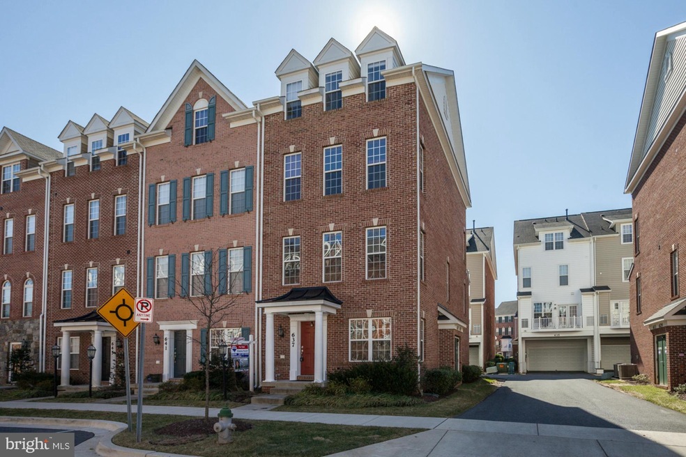 637 Raven Ave, Gaithersburg, MD 20877 - photo 1