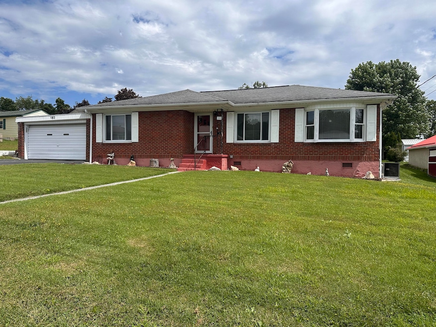 160 Riner Ave, Oak Hill, WV 25901 - photo 1