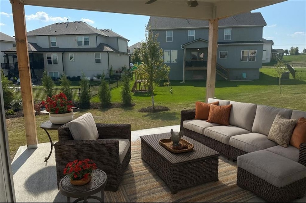 24207 W 58th Place, Shawnee, KS 66226 - photo 1