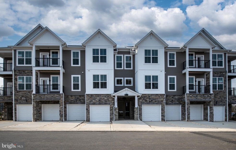 170 Valerian Loop unit 207, Stafford, VA 22554 - photo 1