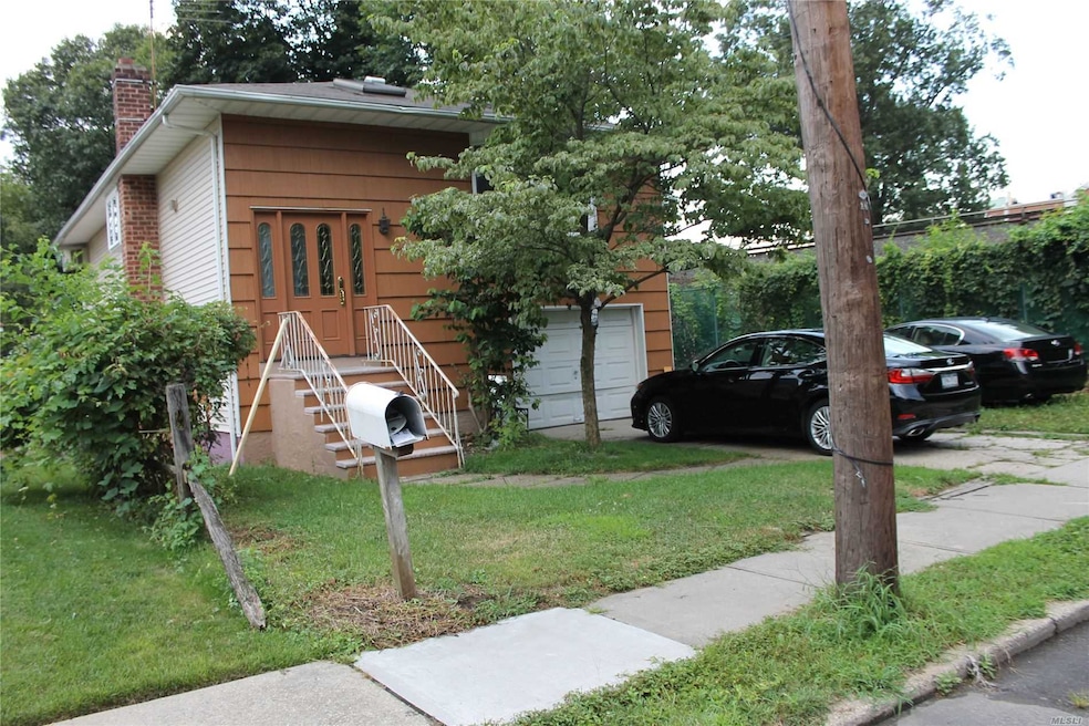 31 John St, Lynbrook, NY 11563 - photo 1