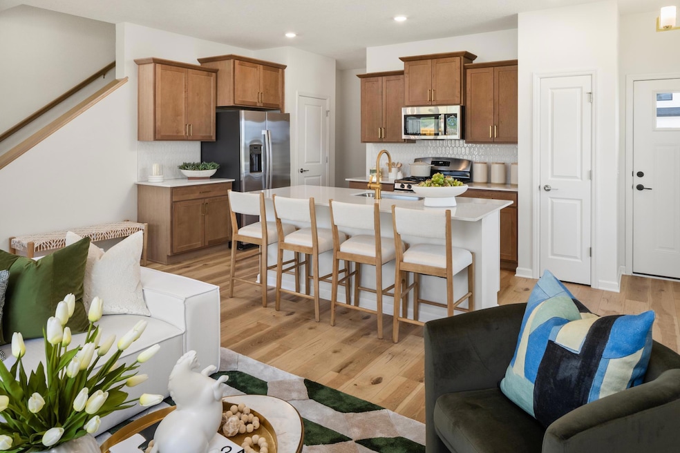 Bayfield model-similar color scheme