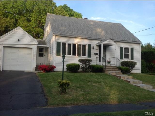 80 Beverly Dr, Bridgeport, CT 06610 - photo 1