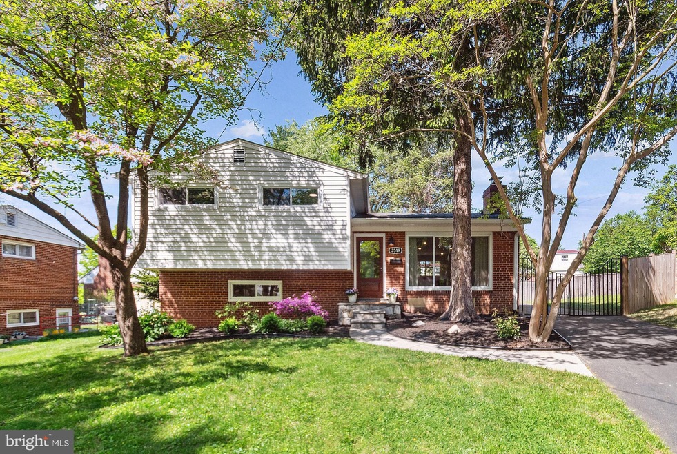 3519 Plyers Mill Ct, Kensington, MD 20895 - photo 1