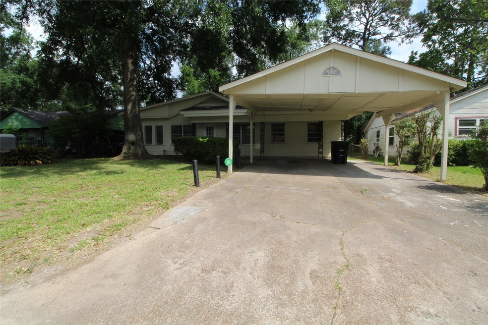 7310 Sterlingshire St, Houston, TX 77016 - photo 1