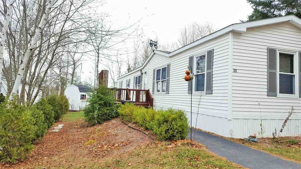 175 Leavitt Rd unit 20, Pittsfield, NH 03263 - photo 1