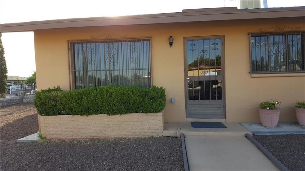 1401 Arlington St, El Paso, TX 79915 - photo 1