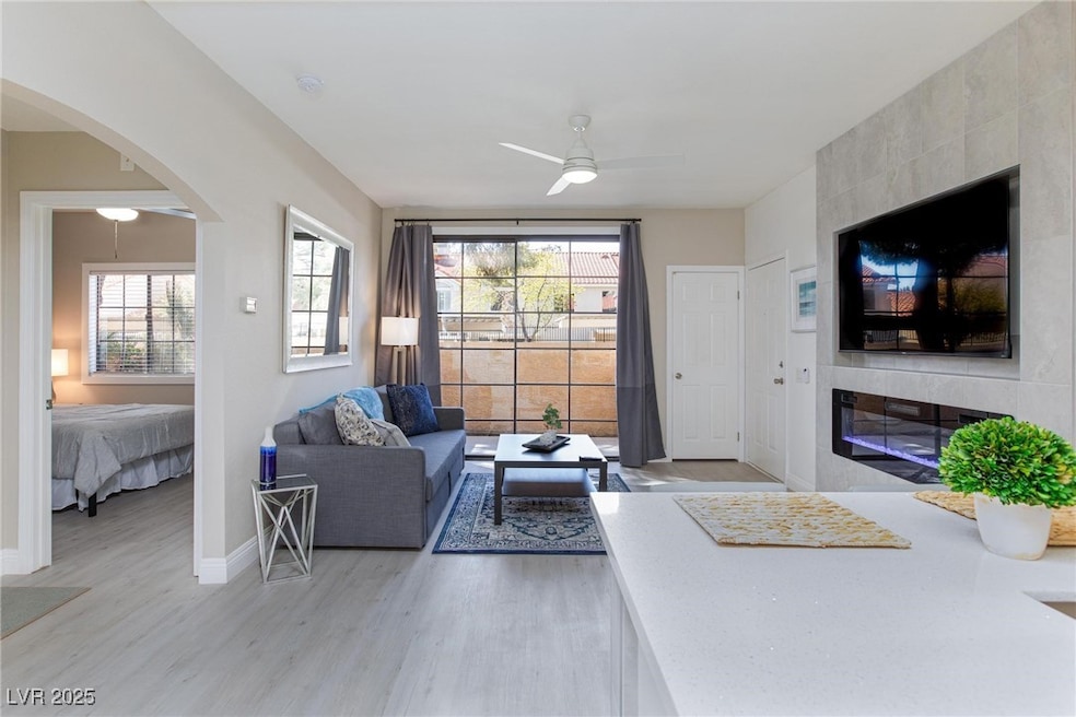 5130 S Jones Blvd unit 102, Las Vegas, NV 89118 - photo 1