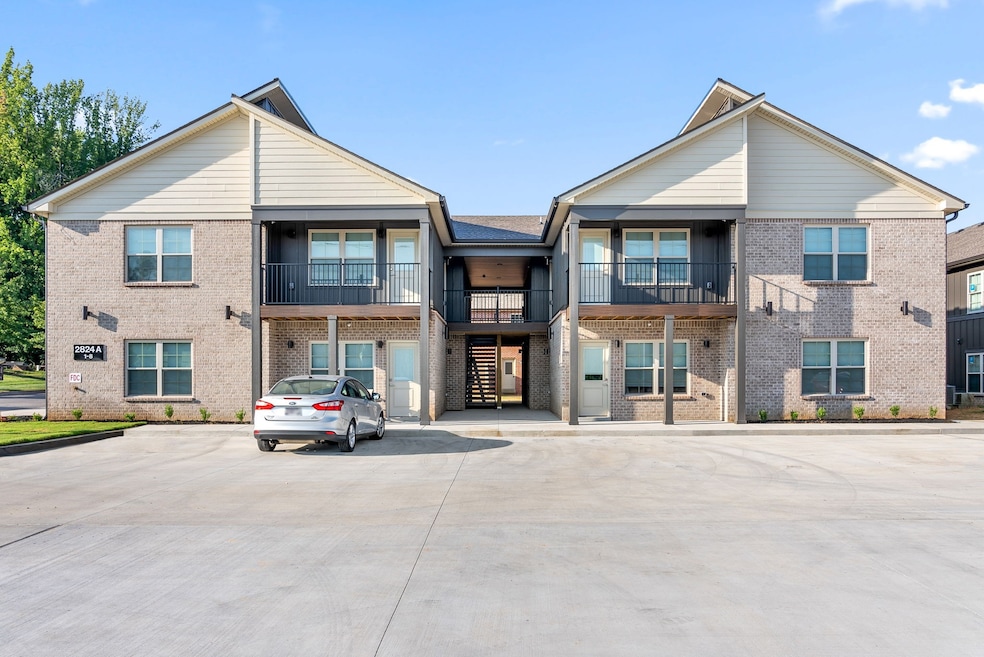 2824 Highway 41a S unit 8, Clarksville, TN 37043 - photo 1
