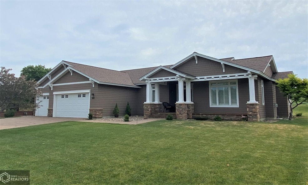 820 3rd Ave, Audubon, IA 50025 - photo 1