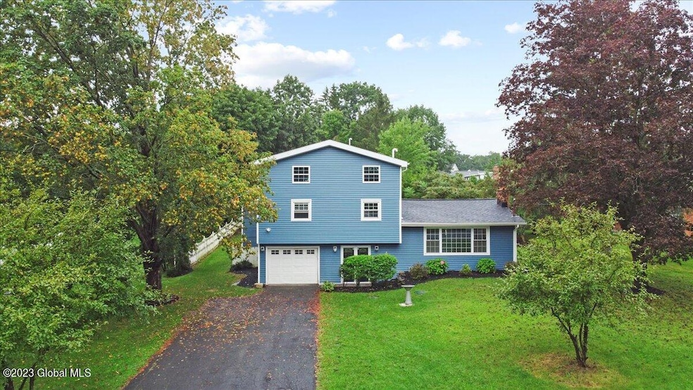 1007 Tomahawk Trail, Schenectady, NY 12302 - photo 1