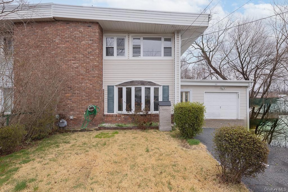 Pending $450,000 • Co-Listing Agent