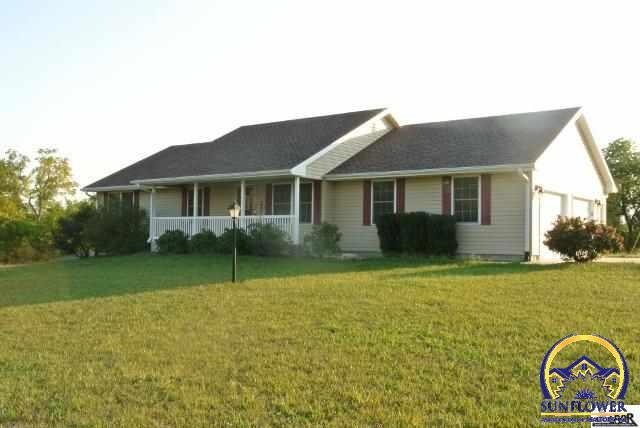 14021 162nd Rd, Mayetta, KS 66509 - photo 1