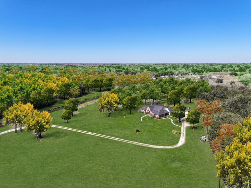 9015 Quail Ridge Dr, Manvel, TX 77578 - photo 1