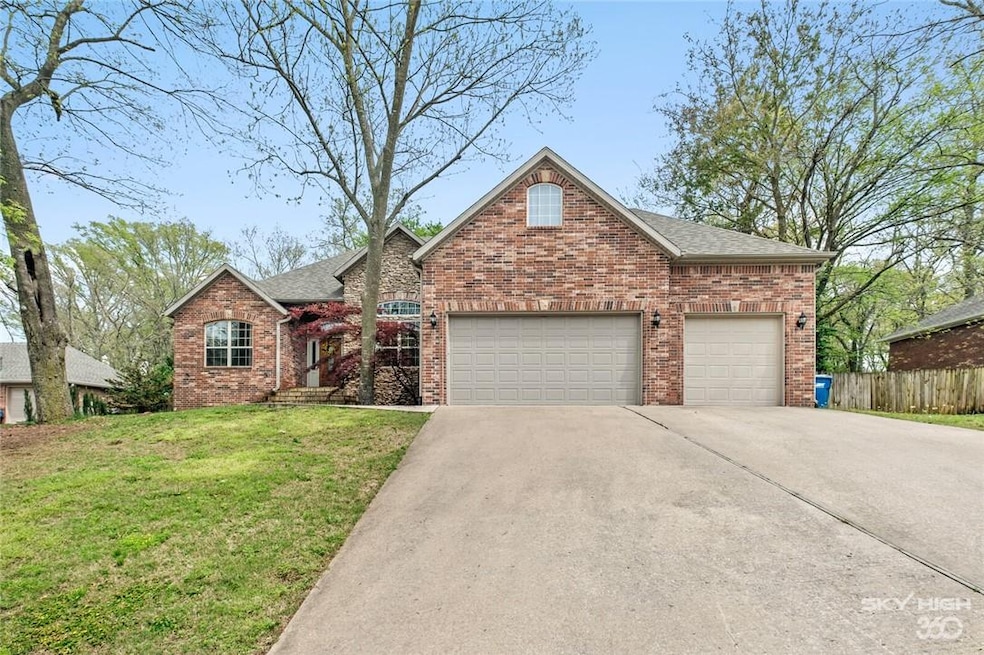 203 SW Tunbridge Dr, Bentonville, AR 72712 - photo 1