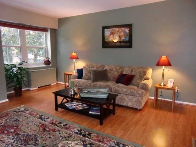 The Woodland unit 2L, Hartford, CT 06105 - photo 1