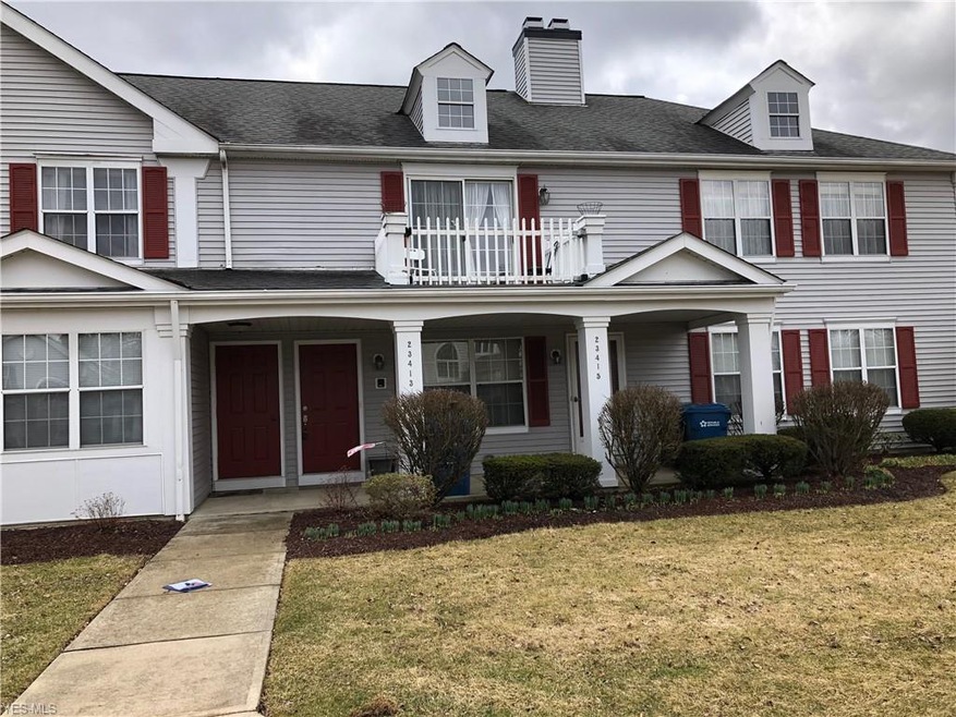 23413 Grist Mill Ct unit 4, Olmsted Falls, OH 44138 - photo 1