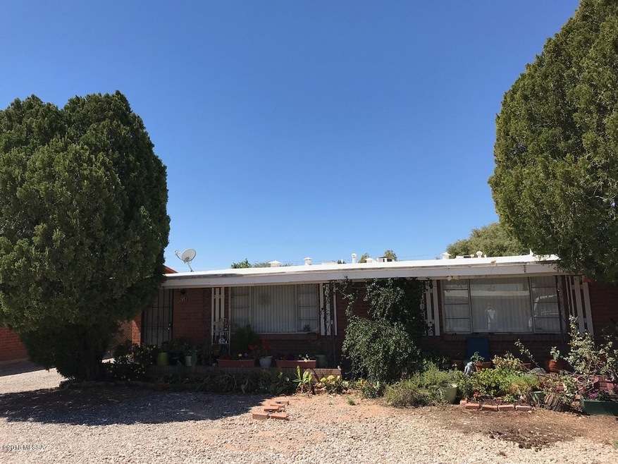 2851 - 2853 - Front of Duplex