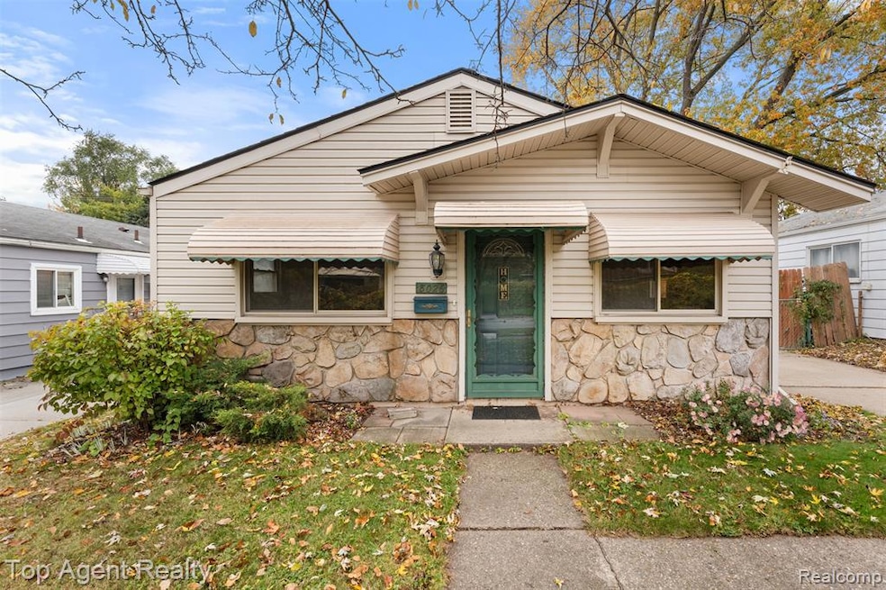 8026 Robert St, Taylor, MI 48180 - photo 1