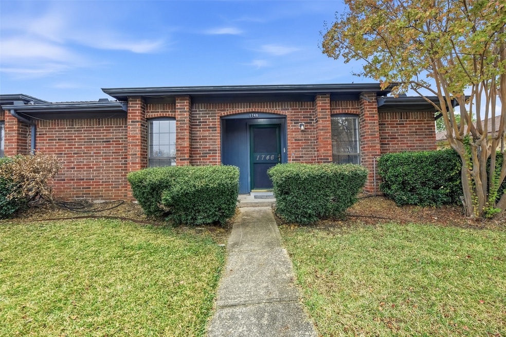 1746 Glencairn Ln, Lewisville, TX 75067 - photo 1