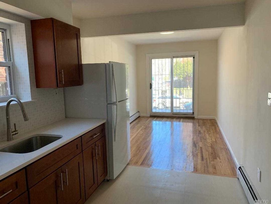 42-08 Union St unit 2ND FL, Flushing, NY 11355 - photo 1