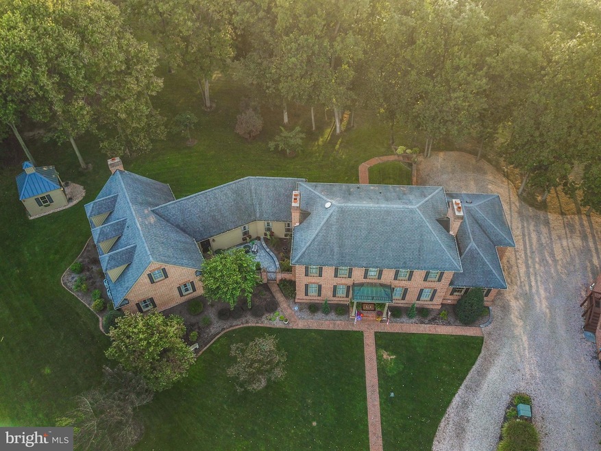 12904 Woodburn Dr, Hagerstown, MD 21742 - photo 1