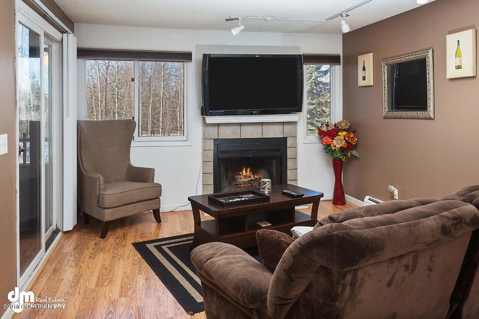 Living Room  _DMD_8104-SMALL