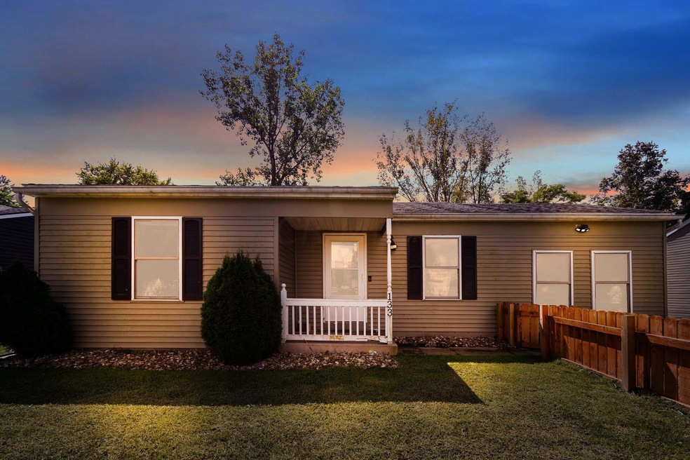 133 n creekview
