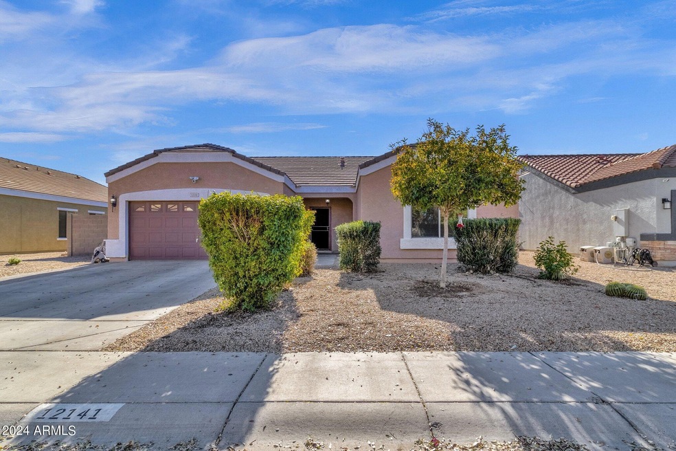 2-web-or-mls-12141-w-pershing-ave