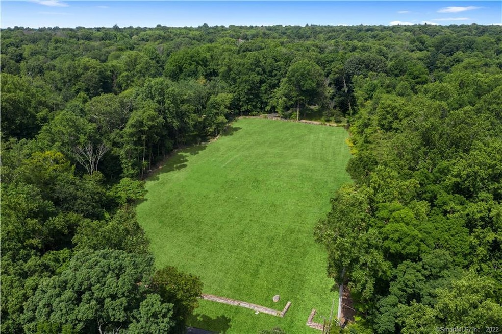 388L Spring Water Ln, New Canaan, CT 06840 - photo 1