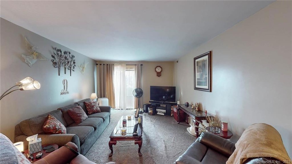 Hampshire House Condos unit 309, Bridgeport, CT 06605 - photo 1