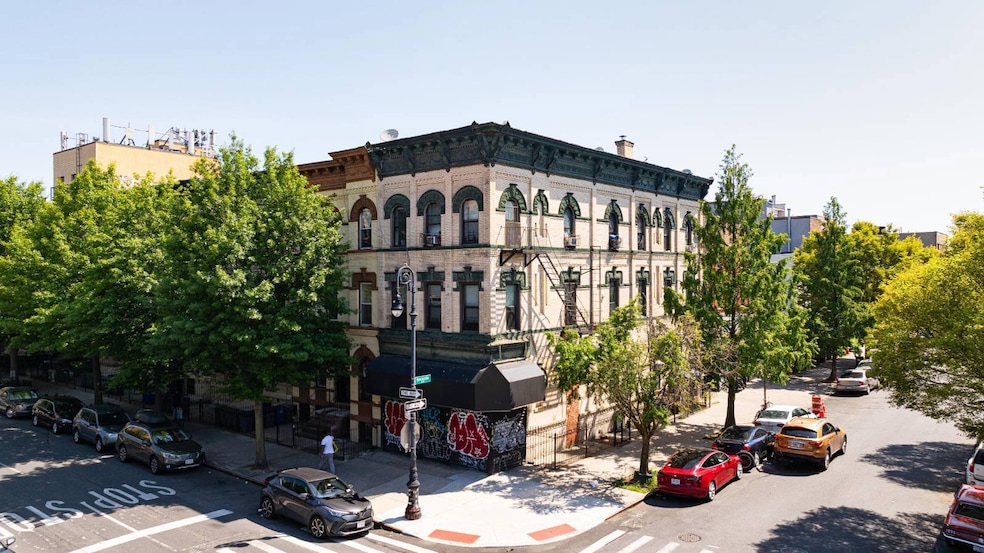 531 Kosciuszko St, Brooklyn, NY 11221 - photo 1