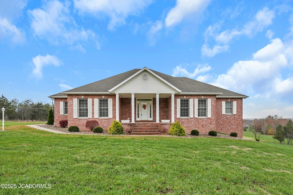 5216 Edinburgh Waye, Jefferson City, MO 65101 - photo 1