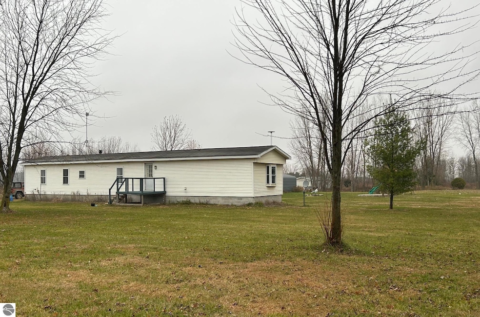 3780 E North County Line Rd, St. Louis, MI 48880 - photo 1