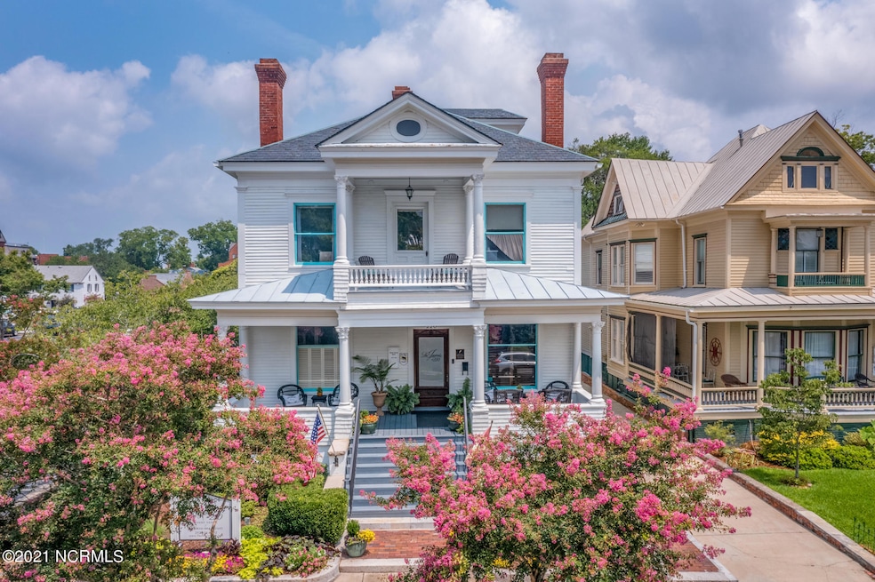 220 Pollock St New Bern NC 28560