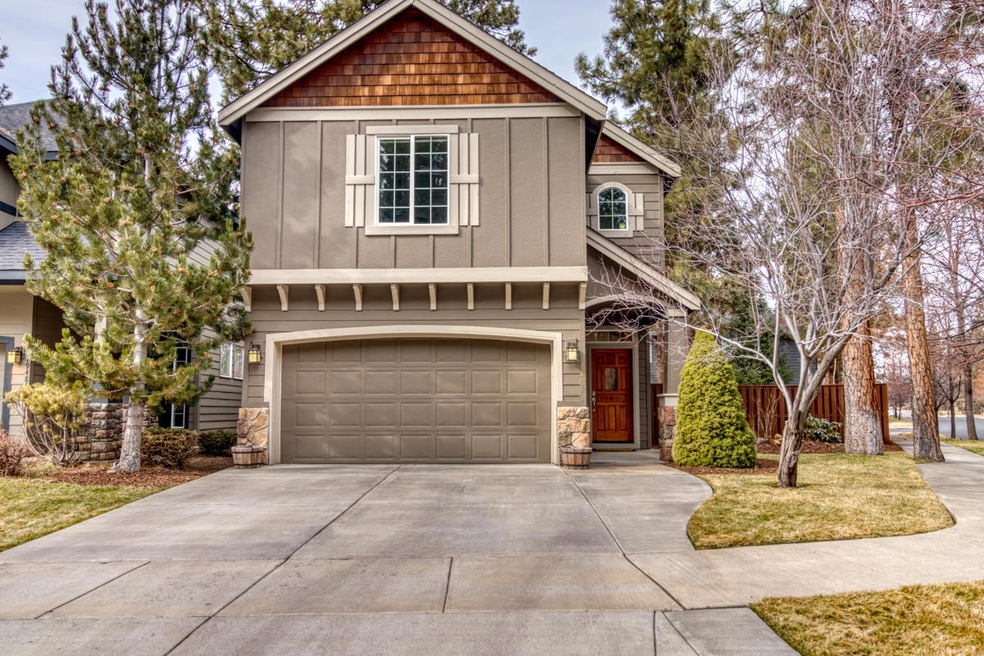 19492 Hollygrape St, Bend, OR 97702 - photo 1