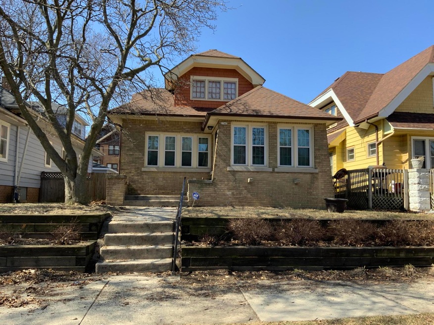All Brick -Front Gome