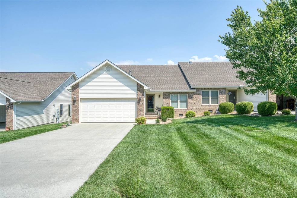 39 Woodgate Ln unit 101, Crossville, TN 38571 - photo 1