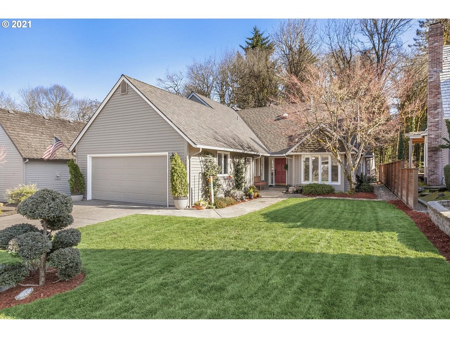 1720 Yarmouth Cir, Lake Oswego, OR 97034 - photo 1