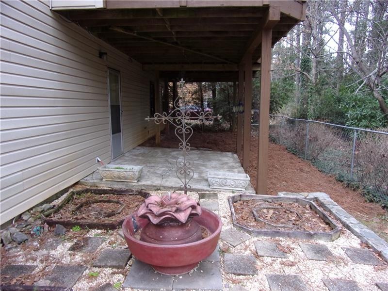 1611 Canton Hills Cir, Marietta, GA 30062 - photo 1