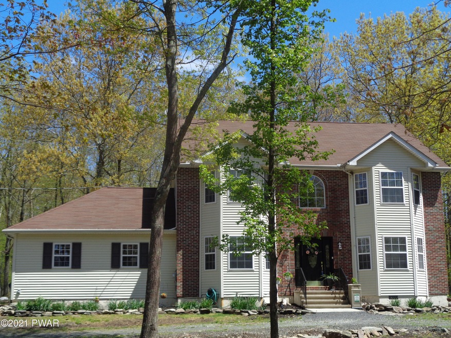 196 Spruce Run Dr, Dingmans Ferry, PA 18328 - photo 1